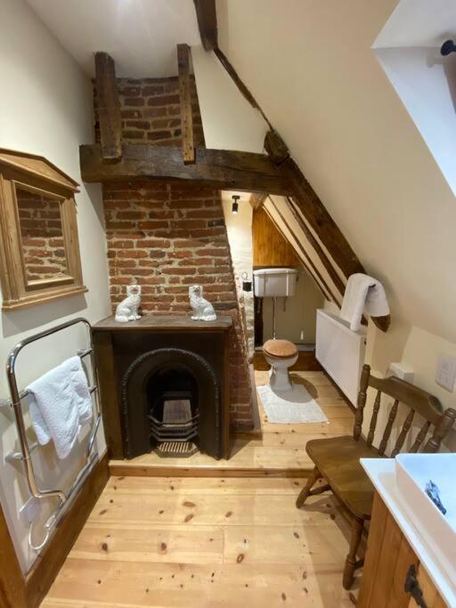 A Newly Renovated, Cosy Escape In The Beautiful Shepherd'S Cottage Dereham Dış mekan fotoğraf